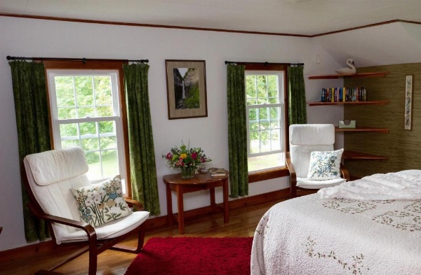 Enfield Manor Bed&Breakfast and Vacation Rental image 10