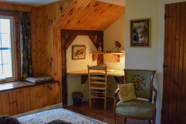 Enfield Manor Bed&Breakfast and Vacation Rental image 17