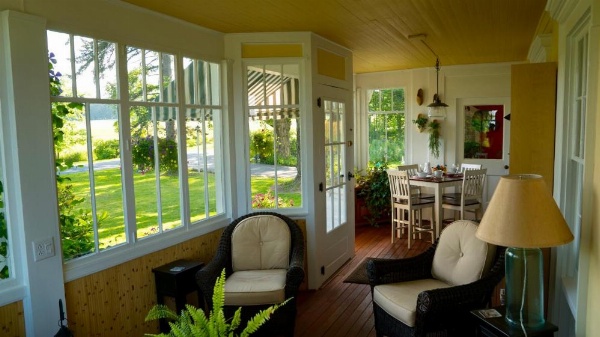 Enfield Manor Bed&Breakfast and Vacation Rental image 8